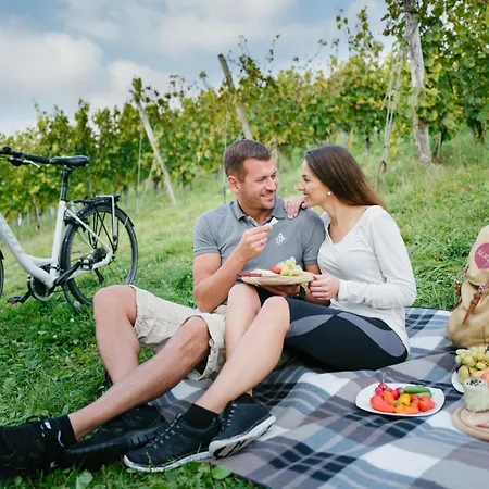 In Ruhiger Lage- Panorama Terrasse, 2 Sz, Rollstuhlfreundlich Apartman *